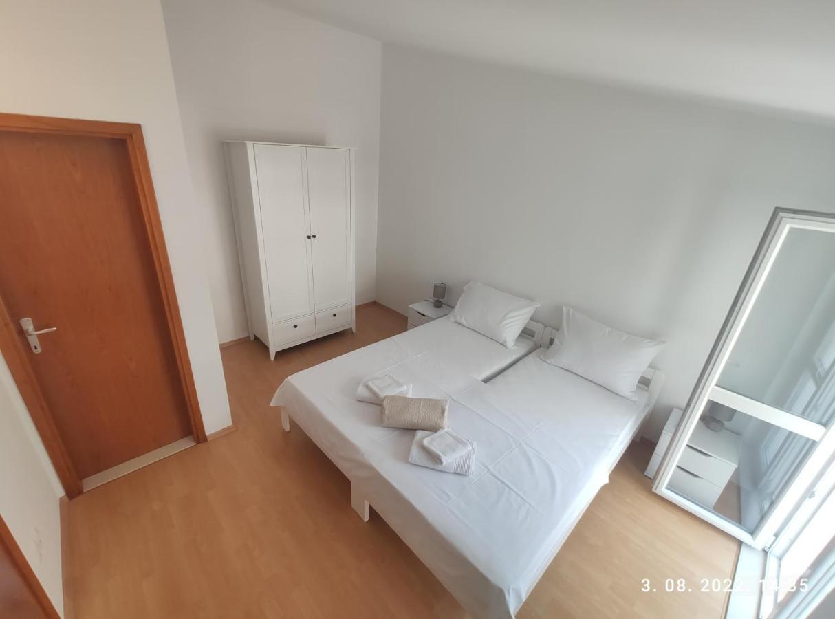 Aqua Apartments Omiš Exterior foto